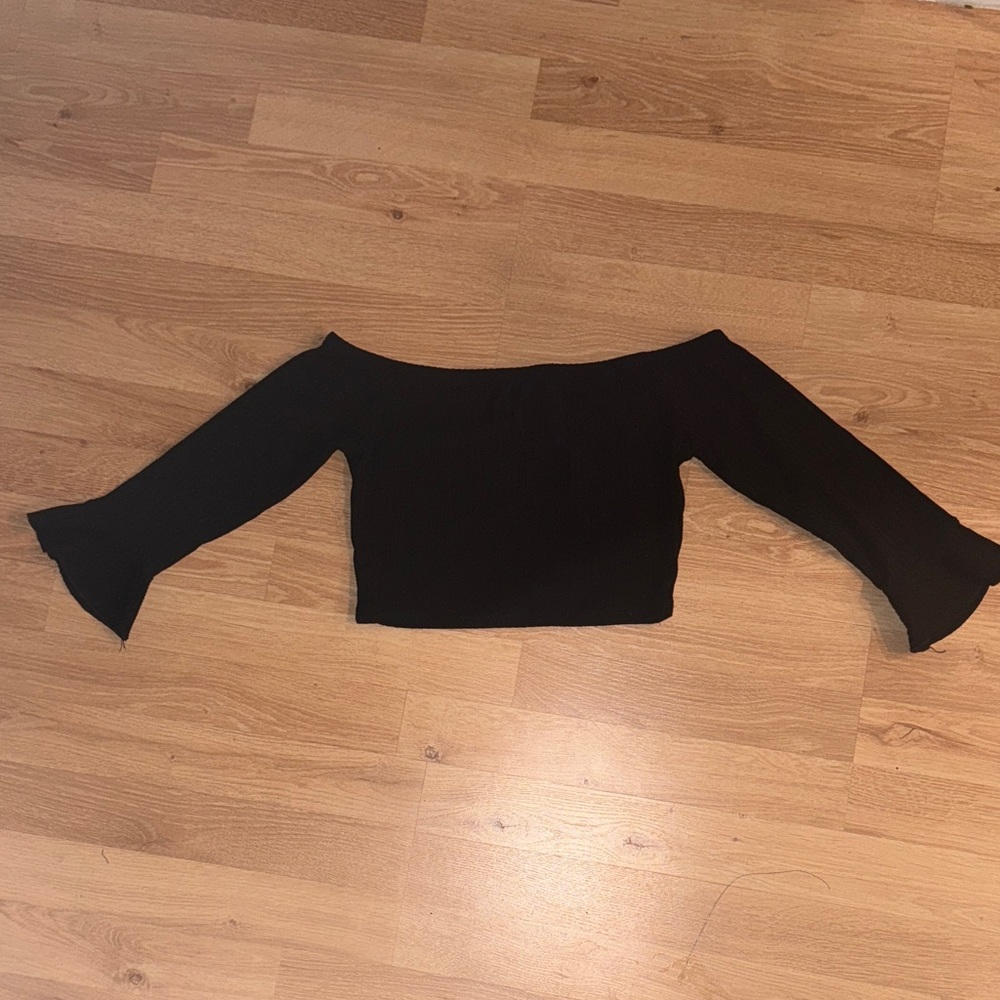Forever 21 Black Off-Shoulder Crop Top